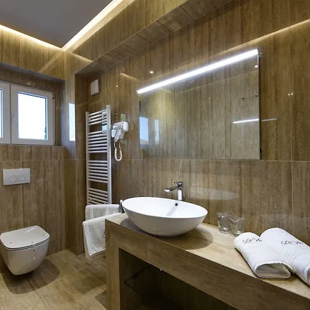 Lavie Zadarvillas 扎达尔